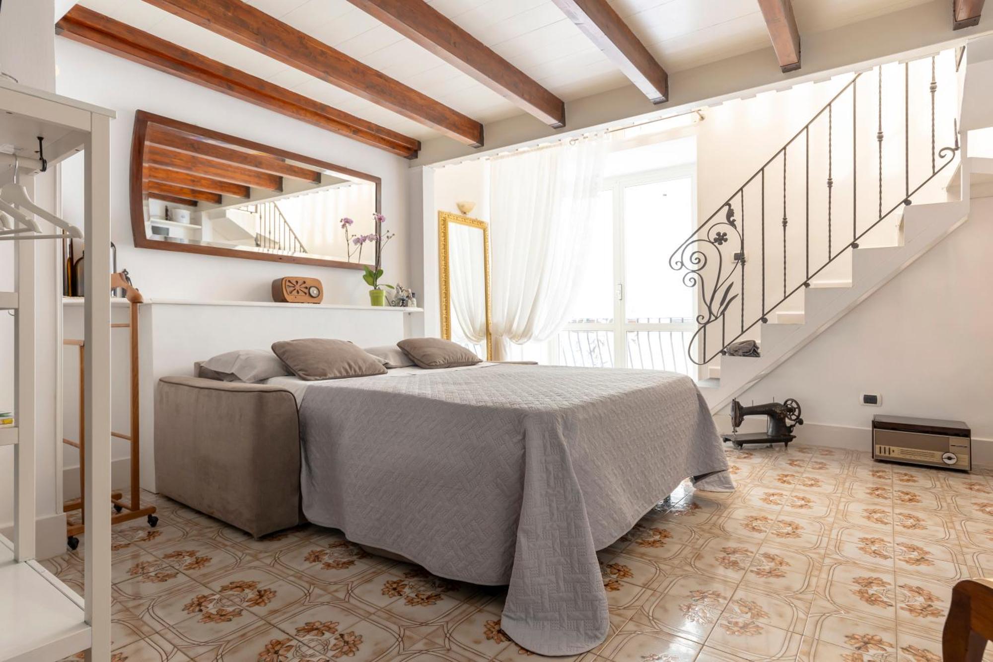 Niloufar Residence Napoli ภายนอก รูปภาพ