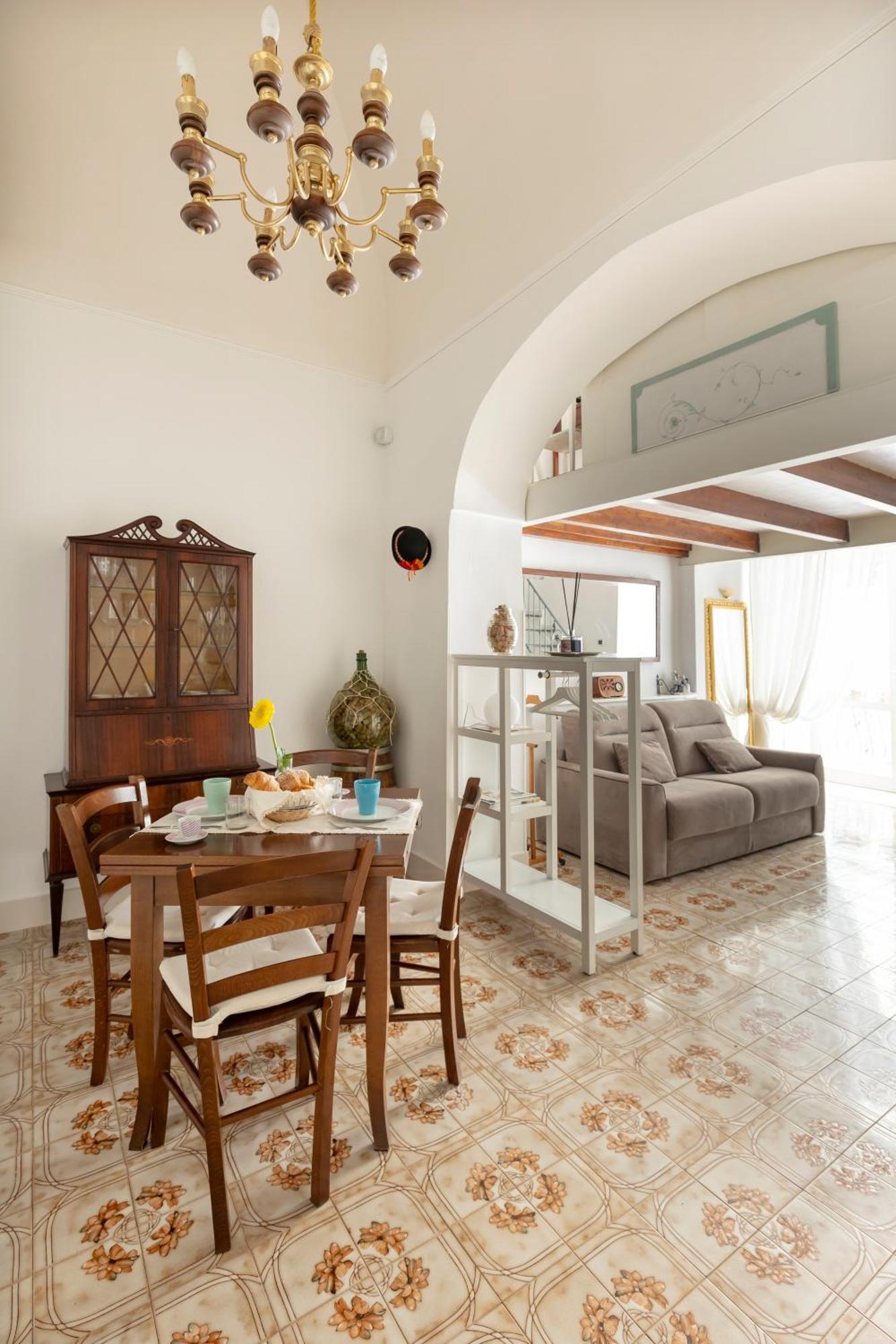 Niloufar Residence Napoli ภายนอก รูปภาพ