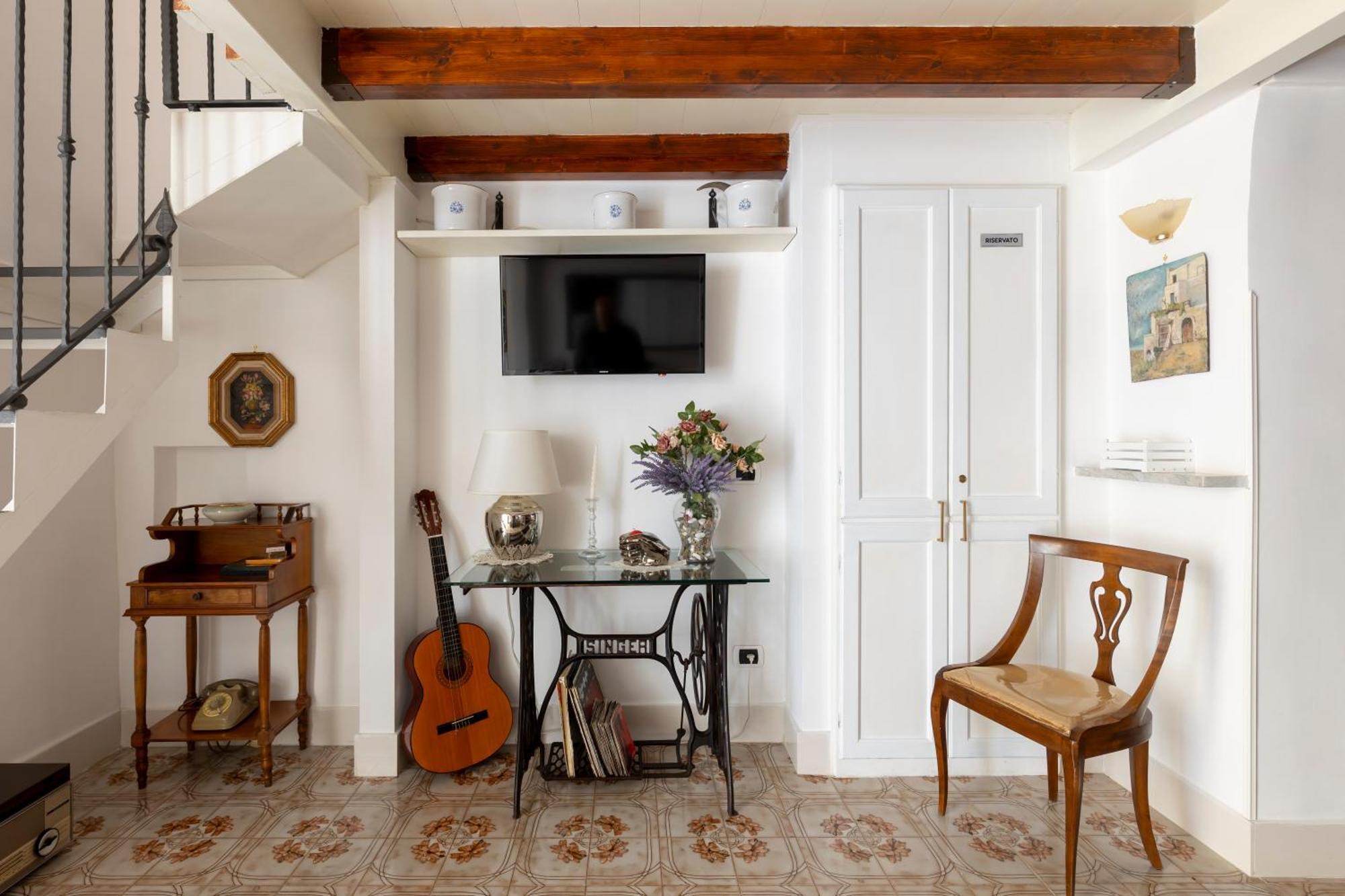 Niloufar Residence Napoli ภายนอก รูปภาพ