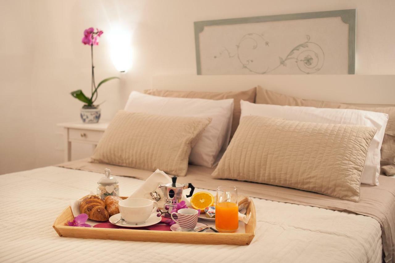 Niloufar Residence Napoli ภายนอก รูปภาพ