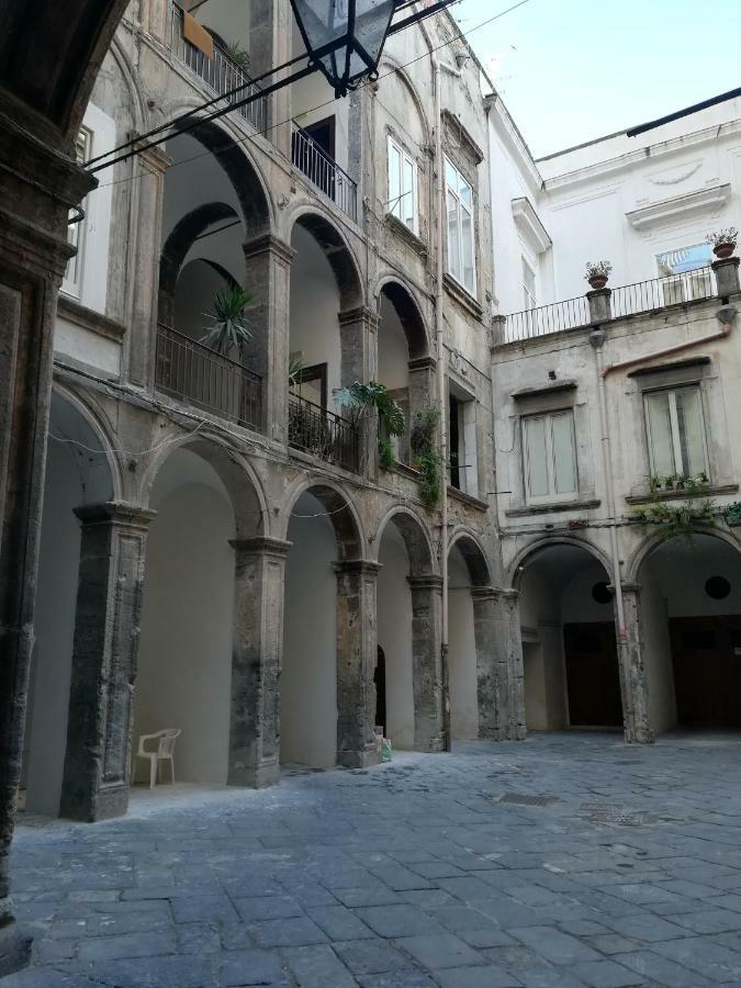 Niloufar Residence Napoli ภายนอก รูปภาพ