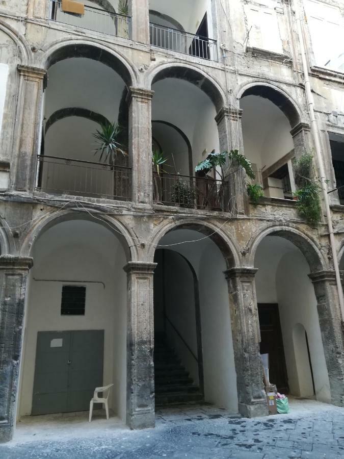 Niloufar Residence Napoli ภายนอก รูปภาพ